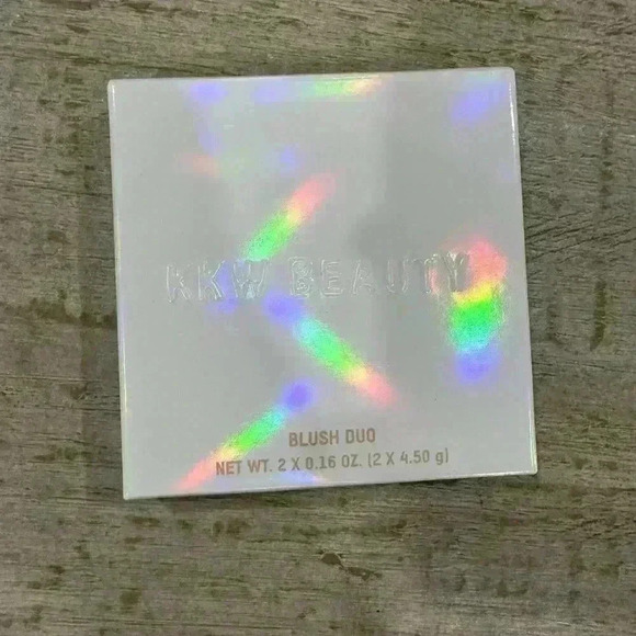 🍒NEW KKW BEAUTY Blush Duo in Classic Peach - Picture 1 of 2